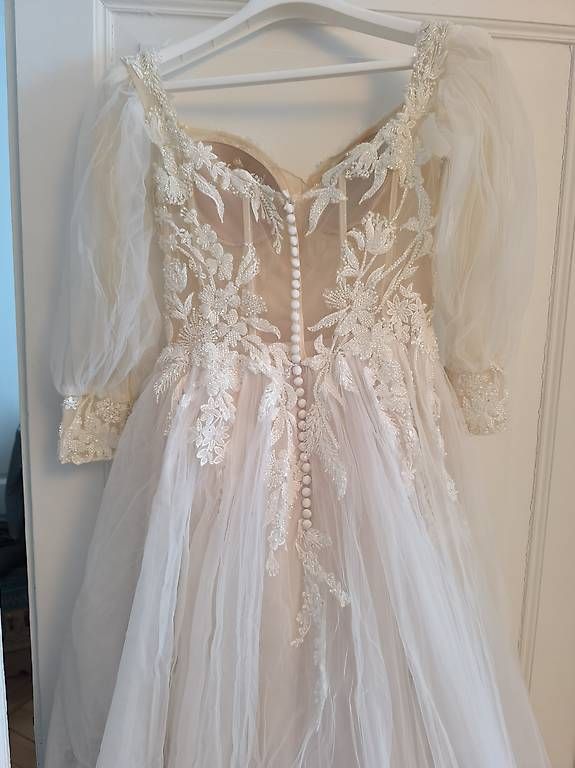 Kleider: Merry's Hochzeitskleid Grösse 40 – Gebraucht aus Birmenstorf AG von fme_5qjr 4