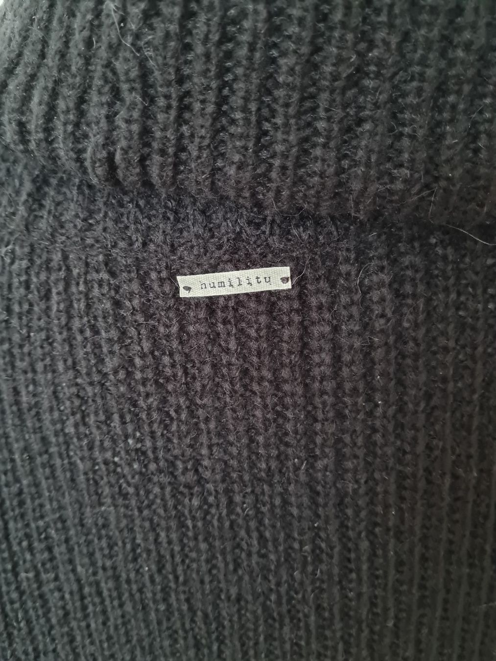 Pullover & Sweatshirts: Pull noir col roulé Humility XS chaud hiver – Gebraucht aus Payerne von wardi11 3