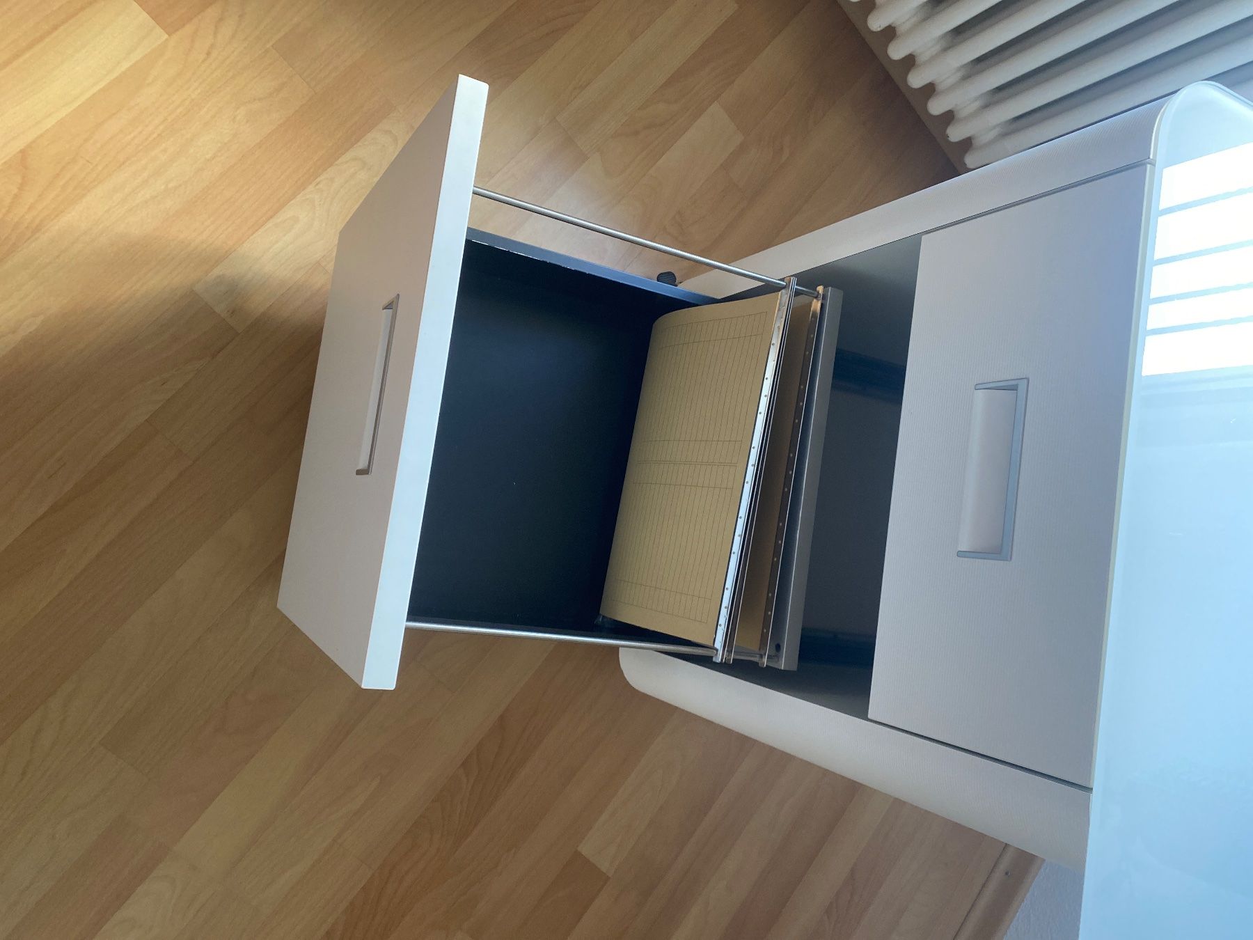 Ligne Roset Scrivanie: Schreibtisch Travel – Usato da Brüttisellen venduto da mar_9brv 2