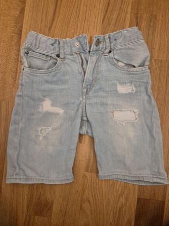 Kurze Hosen Hellblau