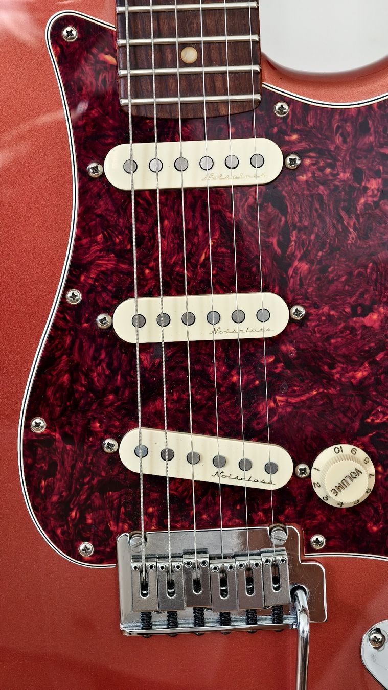 Fender Musikinstrumente: Fender Player Plus Stratocaster 2022 | Premium Mods  – Gebraucht aus Volketswil von igo_8rwm 1