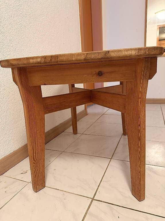 Tische: Kindertisch – Gebraucht aus Muttenz von chr_sn22 2