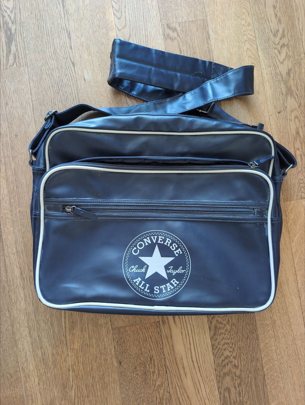 Converse Sacs: Converse Allstar Umhängetasche Blau – D'occasion à Zürich par maspect