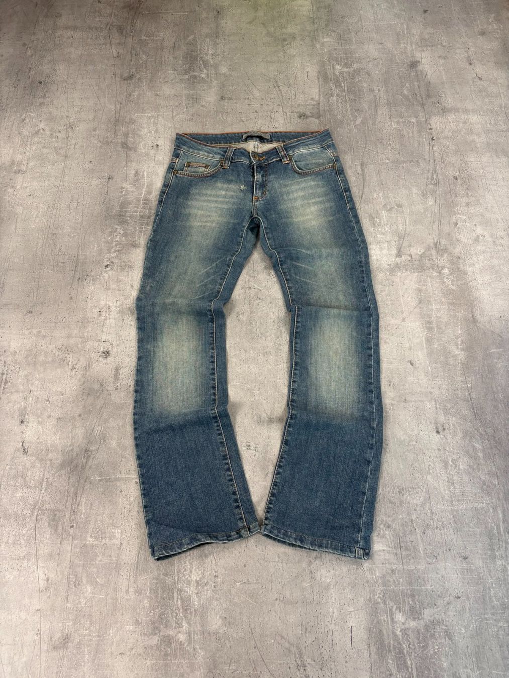 Ed Hardy Jeans: Vintage Ed Hardy Bootcut Jeans (M) – Nuovo (secondo la descrizione) da Werdenberg venduto da hase.vintage 1