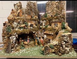 Grande crèche de Noël artisanale, décor unique!