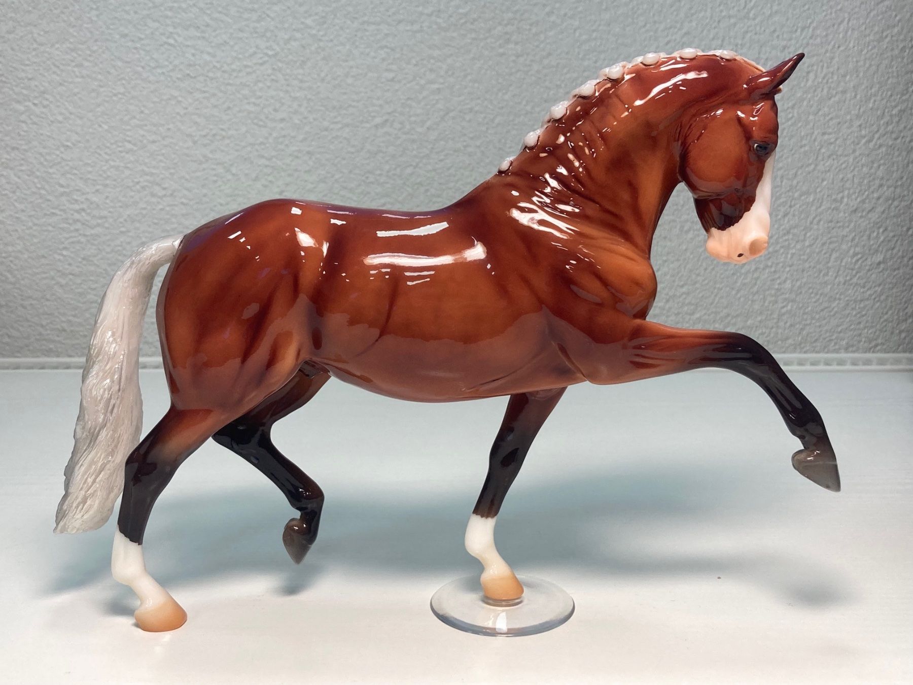 Statuette: Breyer Glossy Breyerfest 2025 Surprise model – Nuovo (secondo la descrizione) da Volketswil venduto da Nessie66