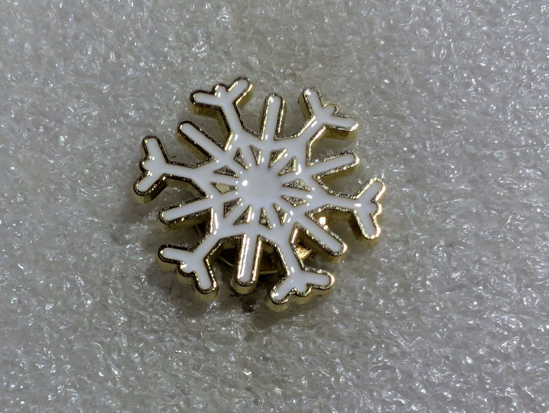 Placchette & Badge: Ansteckpin 106: Schneeflocke – Usato da Oppligen venduto da Pin-Fall-Shop
