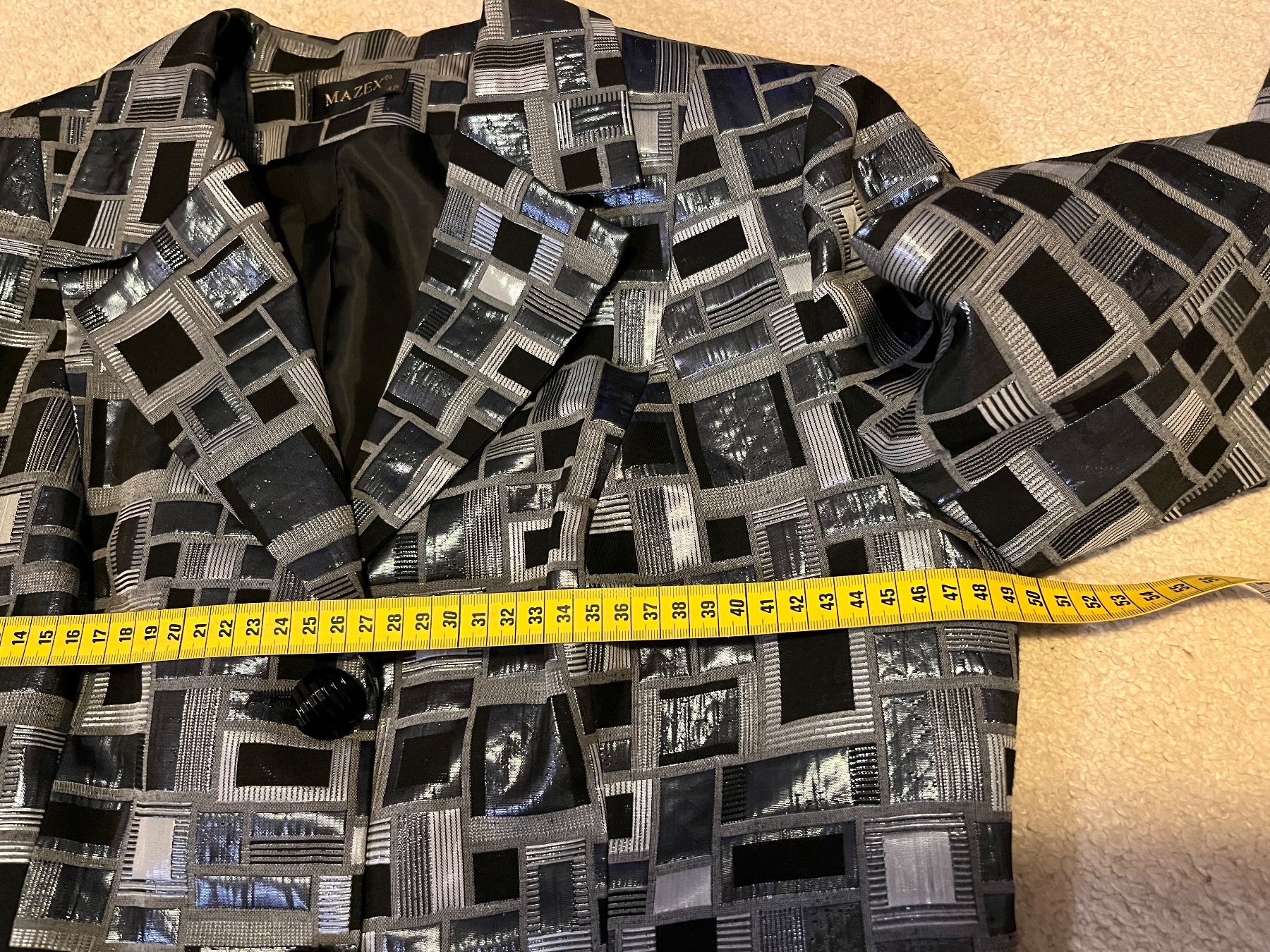 Completi & Tailleur: Schöne Blazer , Grösse 42 – Usato da Basel venduto da Galia2000 2