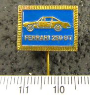 FERARRI 250 GT AUTO ANSTECKNADEL ANTIC GOLDIG GEPRÄGT OLDI