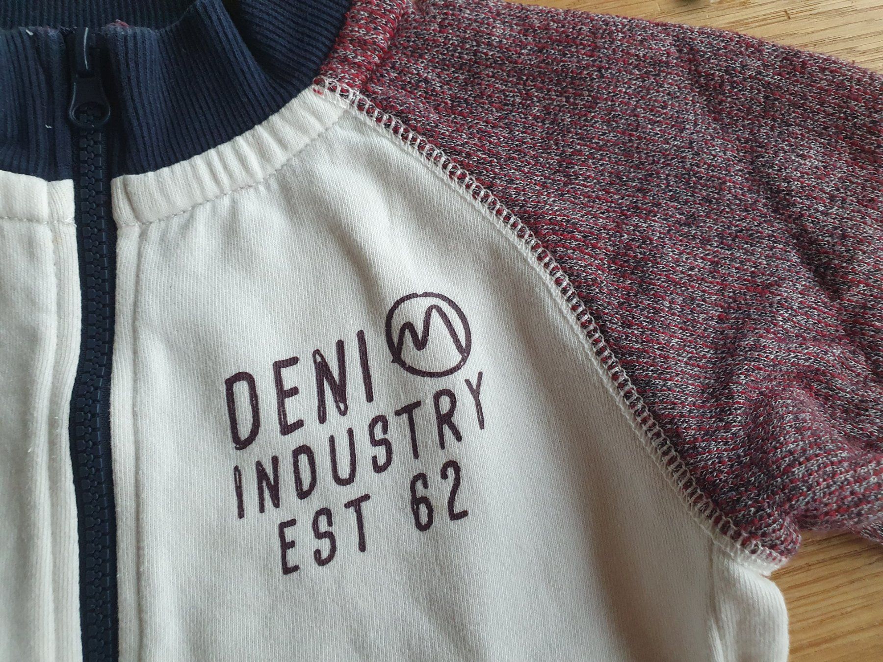 Pullover & Sweatshirts: Jäckli Gr. 128 – Gebraucht aus Villars-sur-Glâne von richardette 2