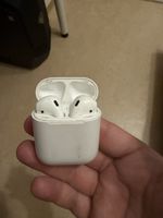 Apple AirPods 