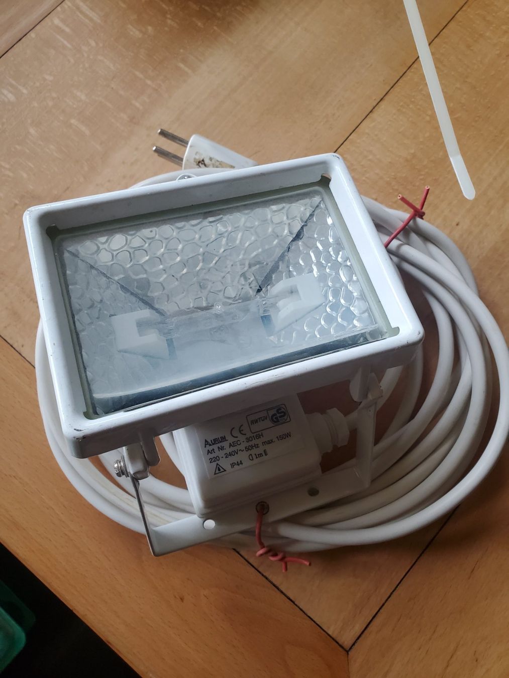 Lampen: Halogen Scheinwerfer – Gebraucht aus Rutschwil von re-pariert