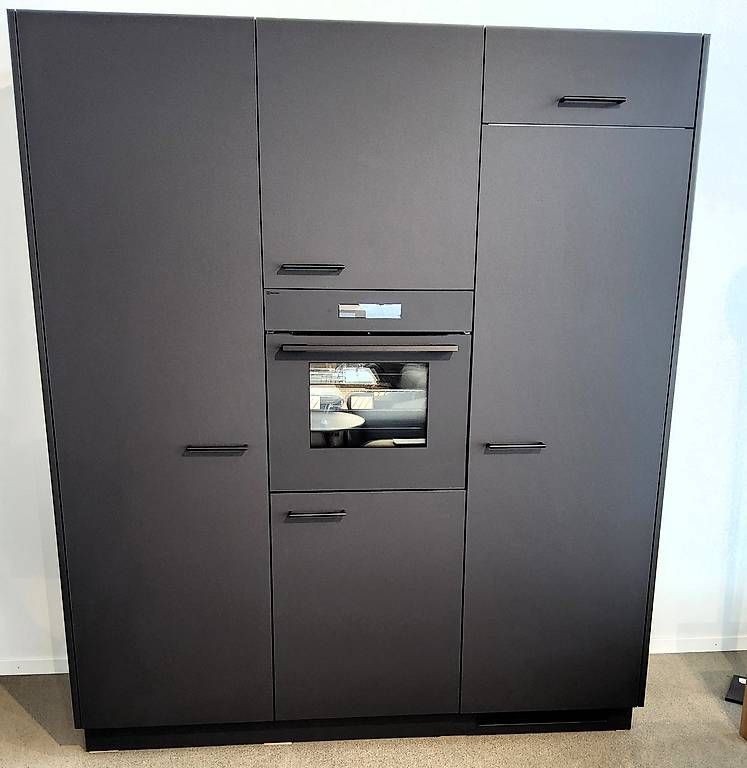 Komplettküchen: Küche Topline Nero ab Ausstellung – Gebraucht aus Urtenen-Schönbühl von wohnstudio_haller 2