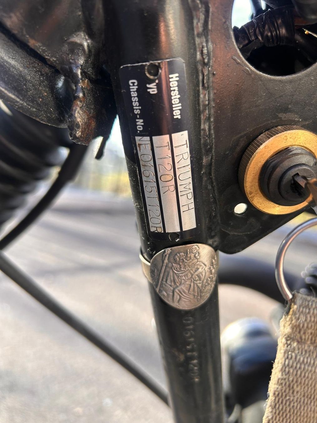 Triumph Strada: Motorrad Triumph T120R – Usato da Zürich venduto da Zornigeone 5