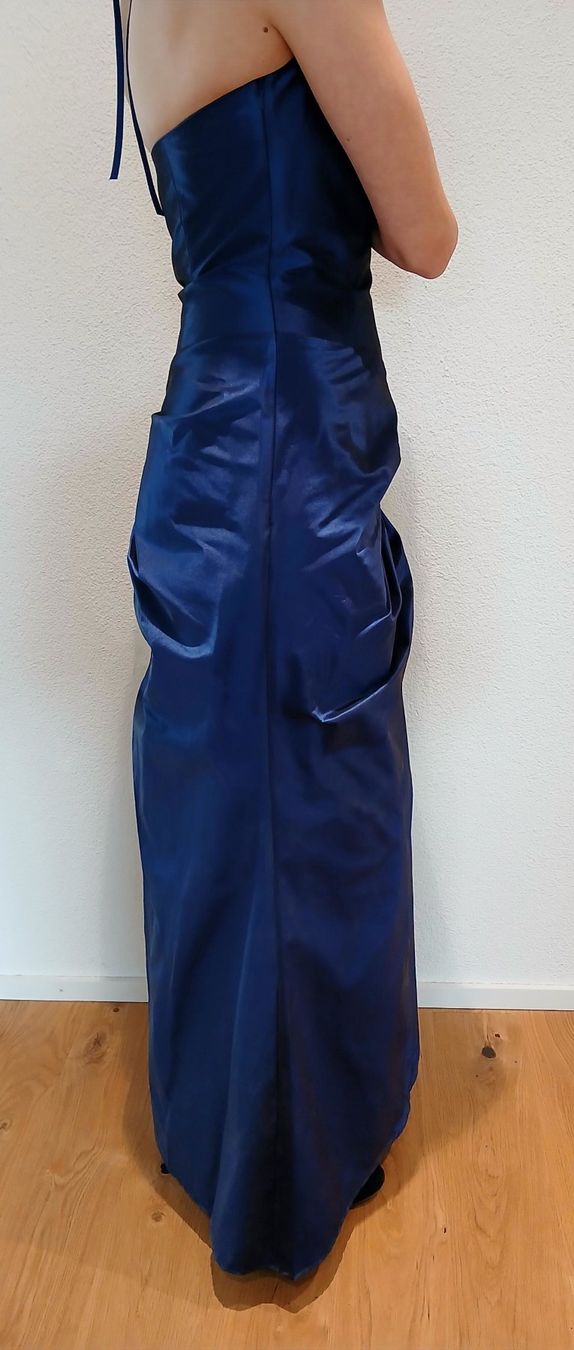 Vestiti: Blaues Festkleid – Usato da Huttwil venduto da Bidu86 1