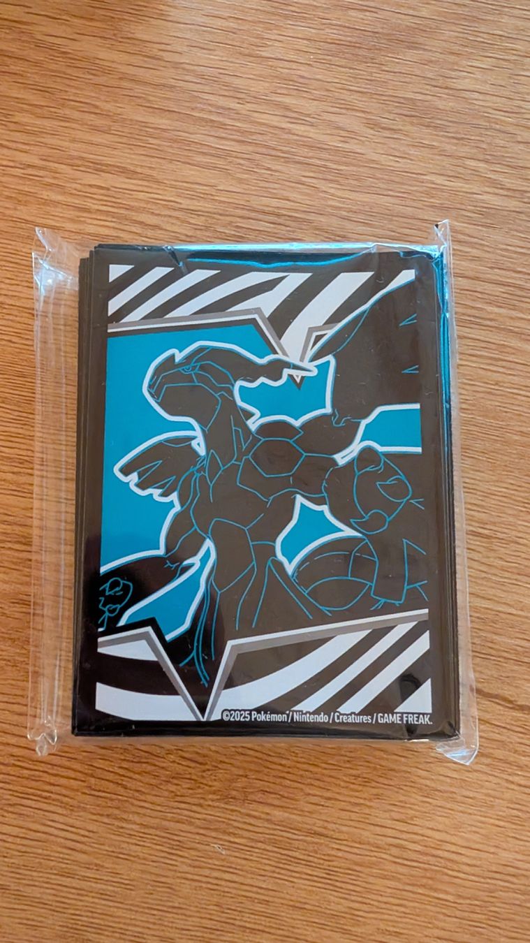 Pokémon Carte collezionabili: 1x White And White Sleeves, Zekrom Artwork – Usato da Ascona venduto da MitzMuseum