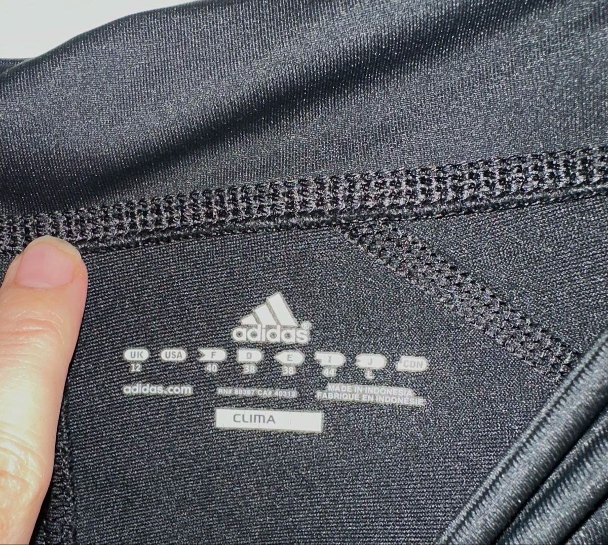 Adidas Pantaloni: Adidas Sport Hose  – Usato da Niederrohrdorf venduto da Sharna 2