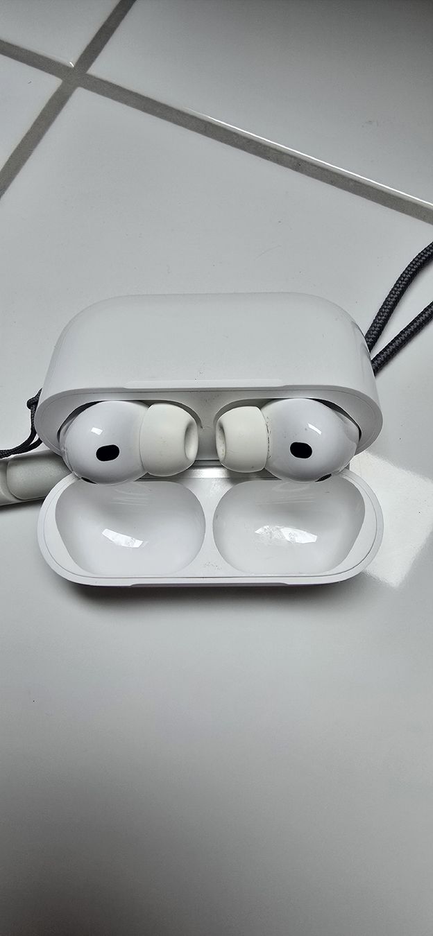 Apple Kopfhörer: Apple Airpods  pro 3 – Neu (gemäss Beschreibung) aus Zeiningen von Efifi 1