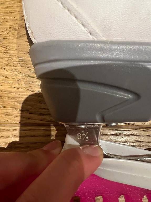 Schlittschuhe: Ice Skaters size 8 2/3 – Gebraucht aus Gentilino von sar_6wzk 1