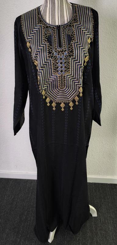 Vestiti: Kleid Arabisch in Schwarz – Usato da Rüti ZH venduto da Restwert_Rueti_ZH