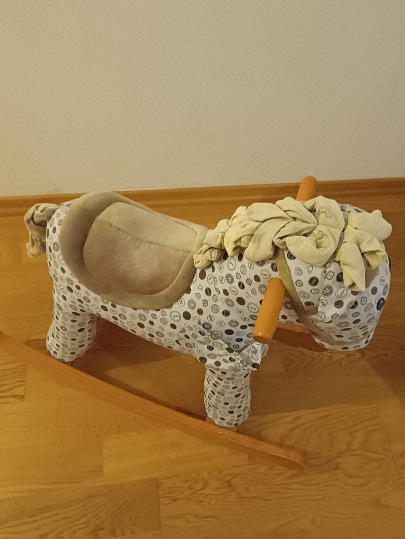 Spielzeuge: cheval à bascule pour enfant – Gebraucht aus Corseaux von sgi_v7vd 4