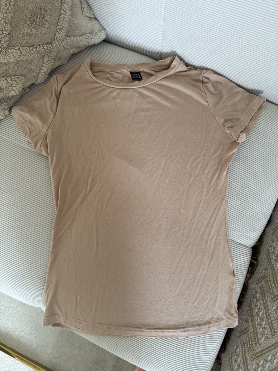 T-shirt: Basic T-Shirt in beige - Grösse M – Nuovo (secondo la descrizione) da Oberhofen Thun'see venduto da ClaudiaKelesh 2
