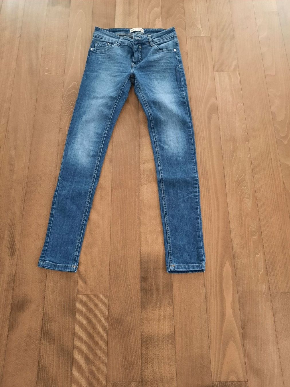 Jeans: Jeans Gr. 36 – Gebraucht aus Mosnang von zwasli03