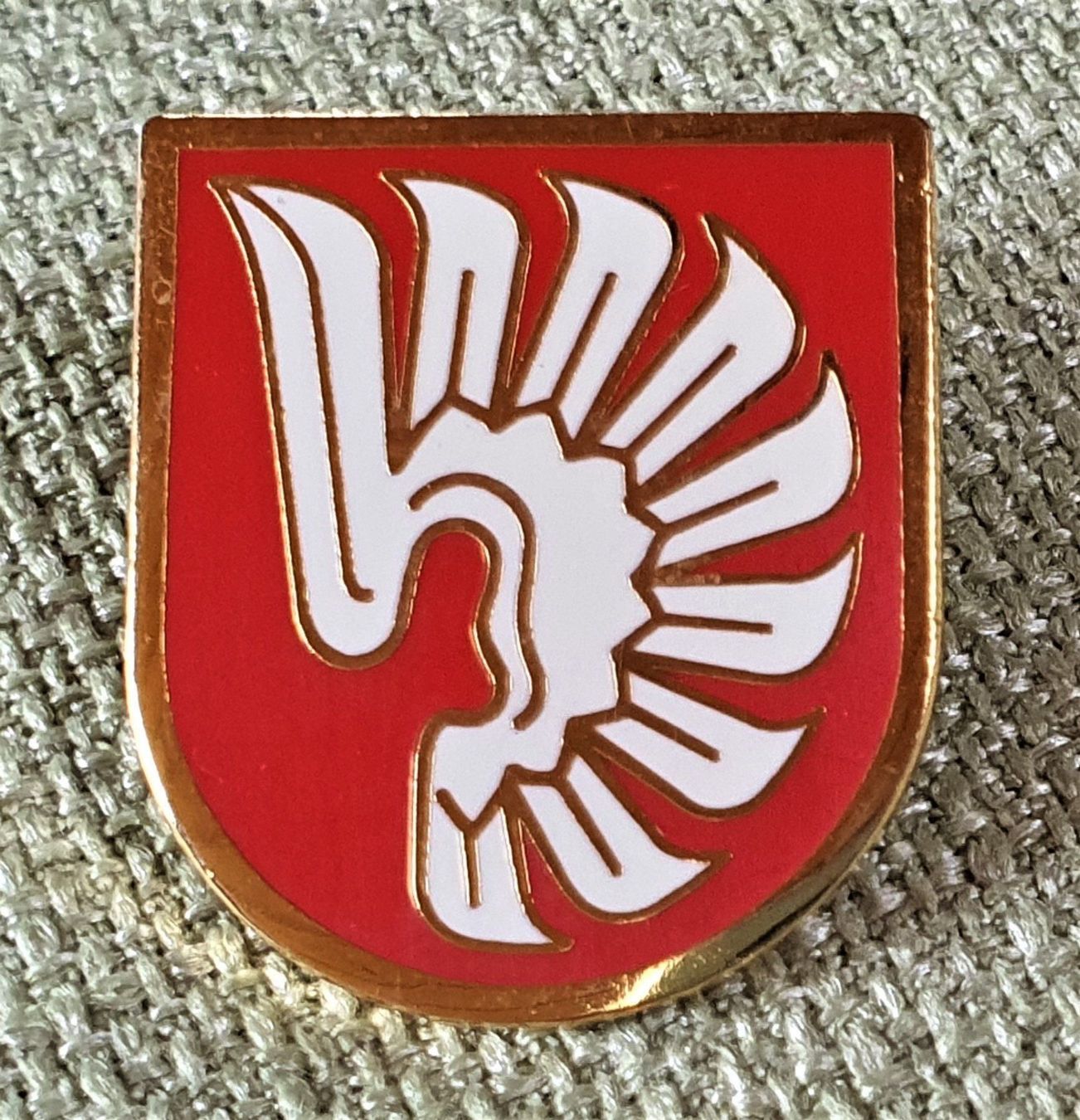Sticker: D509 - Pin Gemeindewappen Vechigen BE – Usato da Reinach BL venduto da Boston-Verkauf