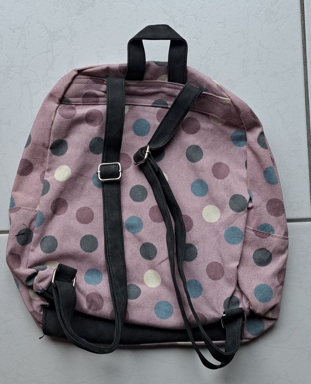 Borse & Zaini: Kleiner Rucksack rosa – Usato da Küssnacht am Rigi venduto da AutoVilla 1