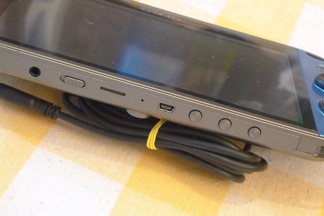Console: Retro Gaming Handheld Console - 7” screen Emulator Nr.1 – Usato da Bern venduto da bn1640 5