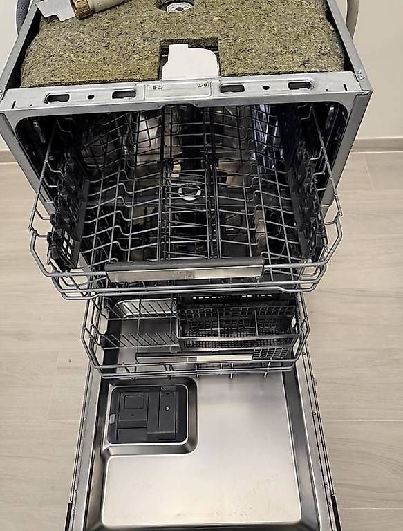 Lavastoviglie: Lave-vaisselle Electrolux – Usato da Renens VD venduto da nem_s6rj 2