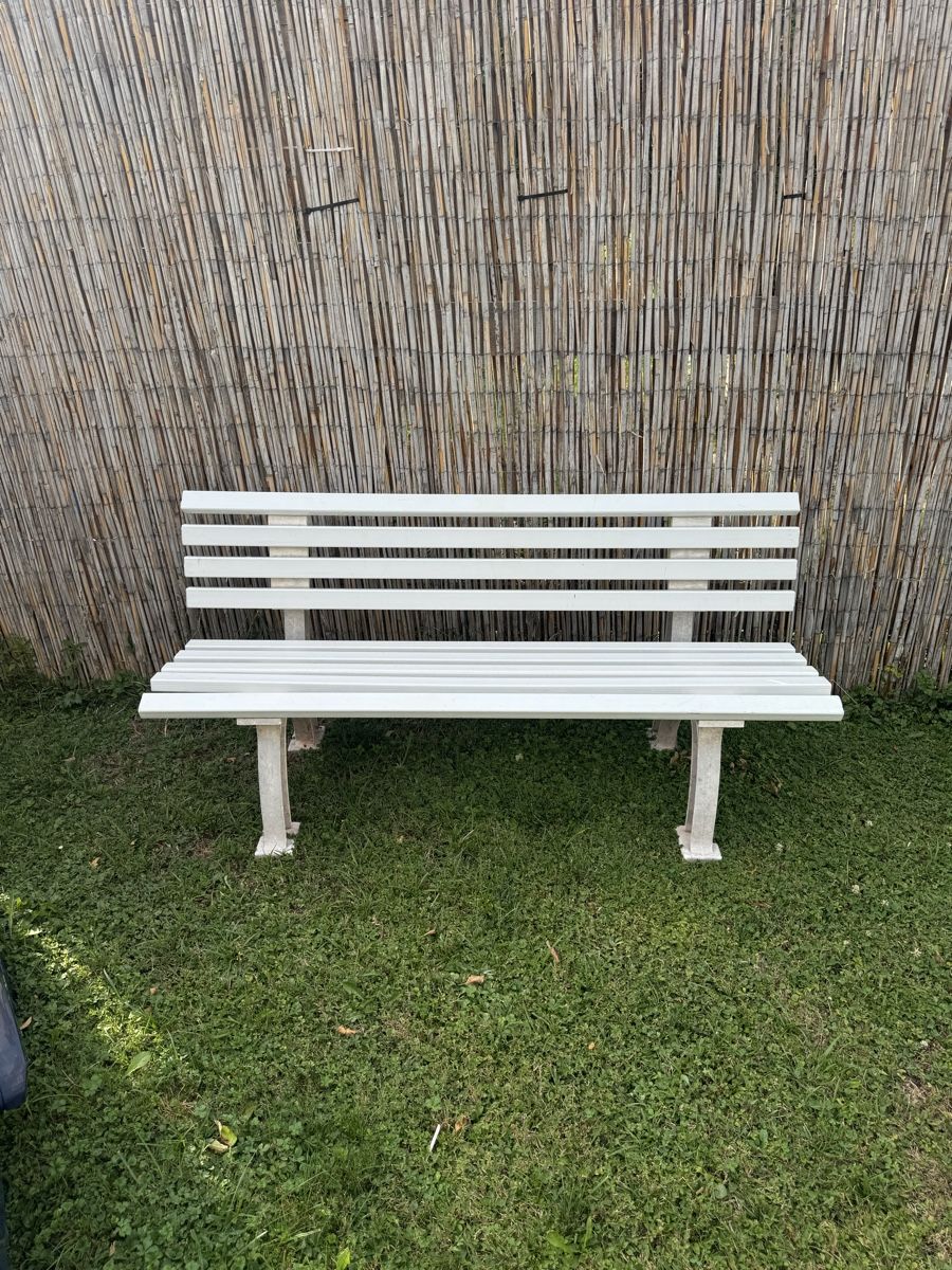 Panchine: Bank – Usato da Dübendorf venduto da Sachs621 3