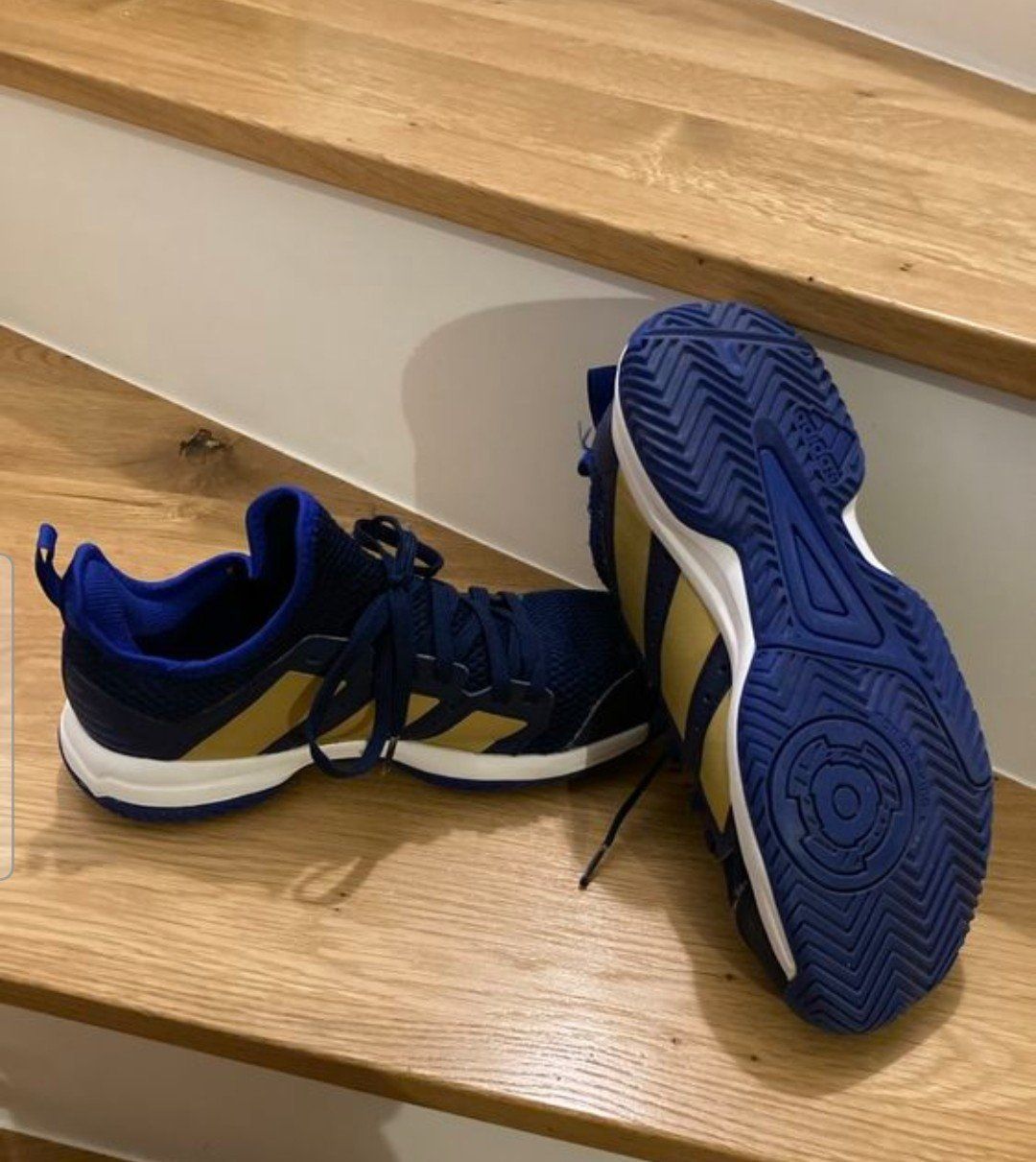 Adidas Scarpe per ragazzi: Adidas Hallenschuhe Gr. 35 – Usato da Solothurn venduto da Mamoutrix 3