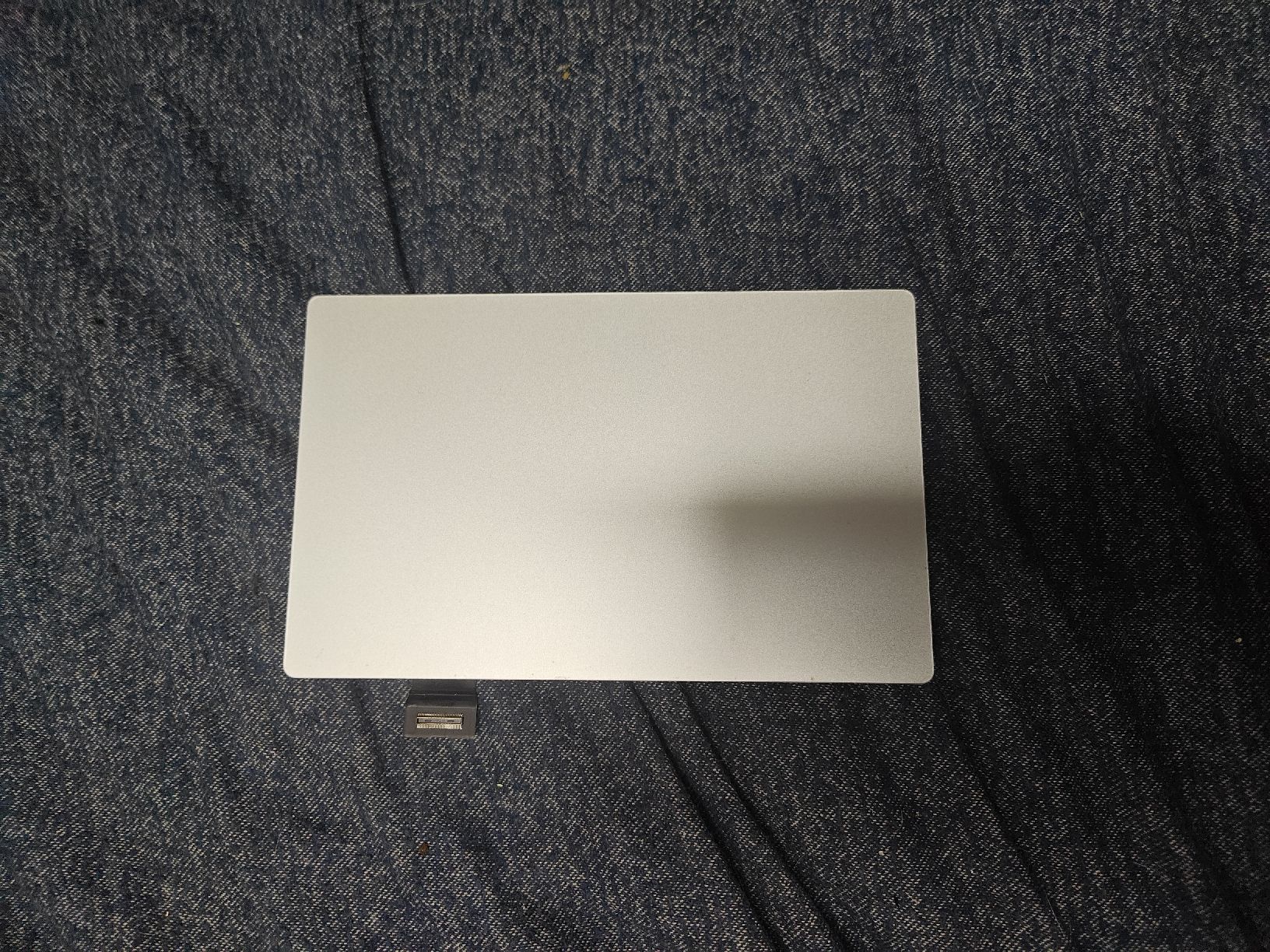 Apple Notebooks: MacBook pro A1707 track pand – Gebraucht aus Ehrikon von noa_vyp5