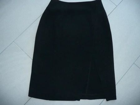NEU Jupe schwarz Marke TATTOO