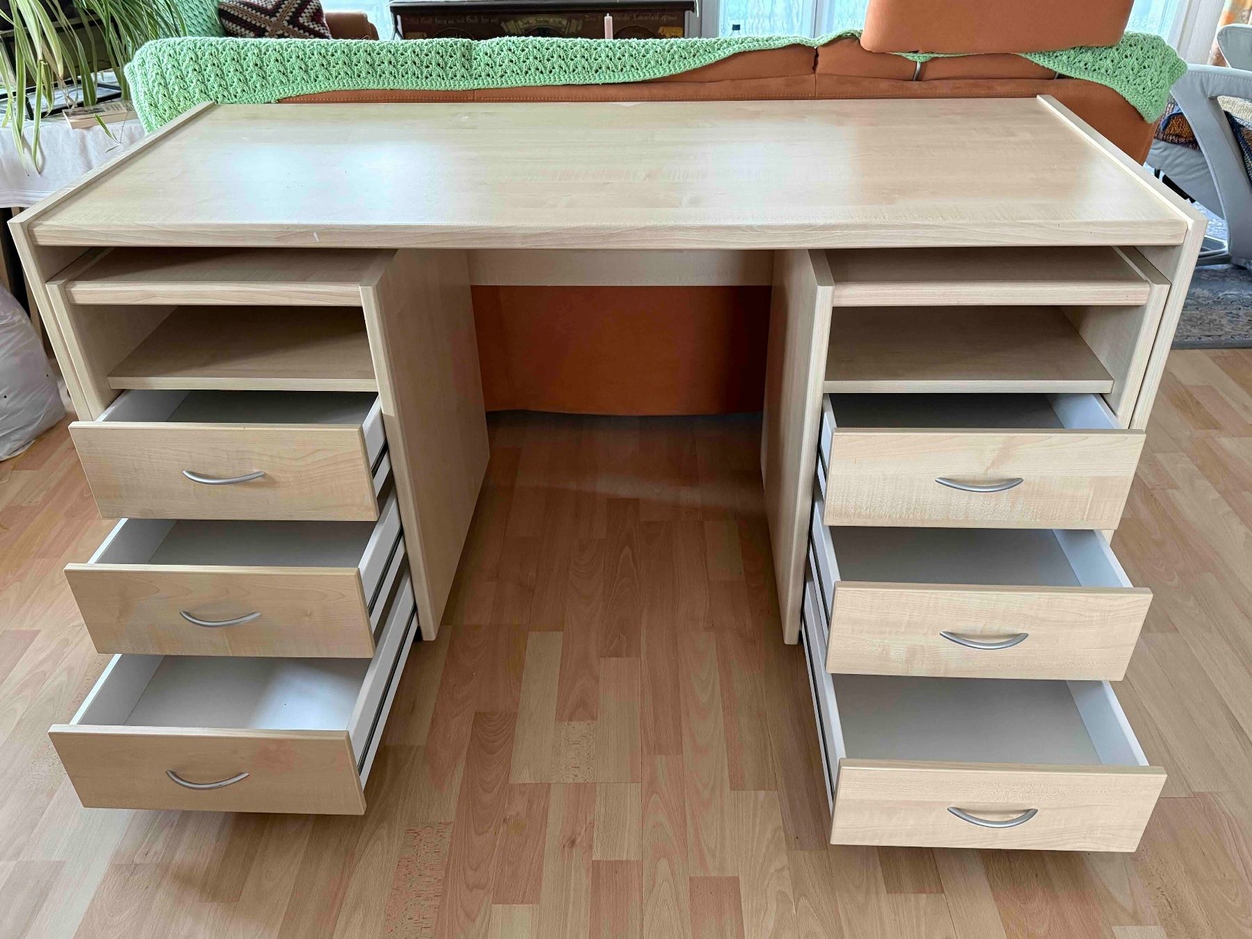 Bureaux: Schreibtisch mit zwei Rollkorpussen – D'occasion à Uetendorf par Alf05 2