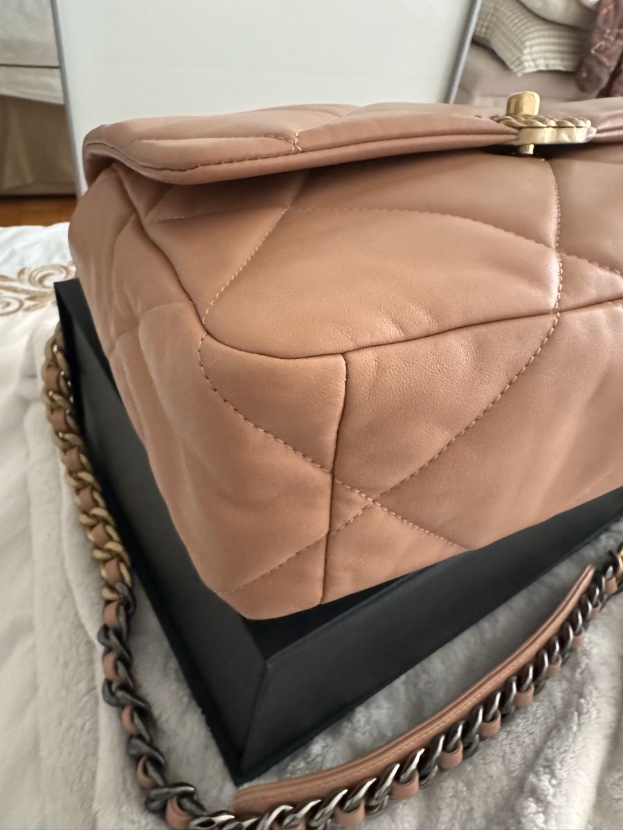 Chanel Borse da donna: Chanel 19 Tasche NEU – Nuovo (secondo la descrizione) da Zürich venduto da NNK28 4