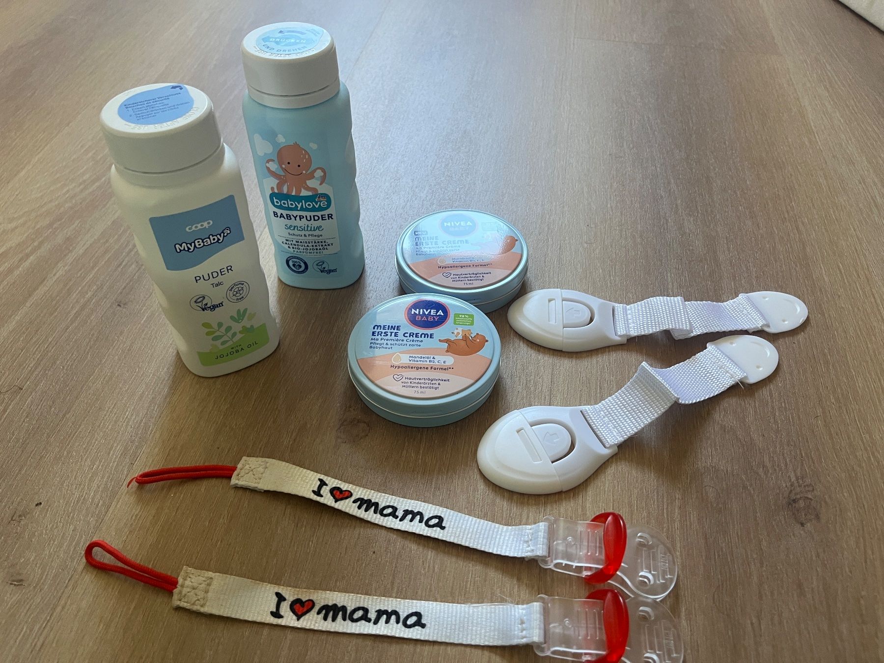 Autres soins du corps: Babypflege-Set – Neuf avec emballage d'origine à Embrach par Laura2386