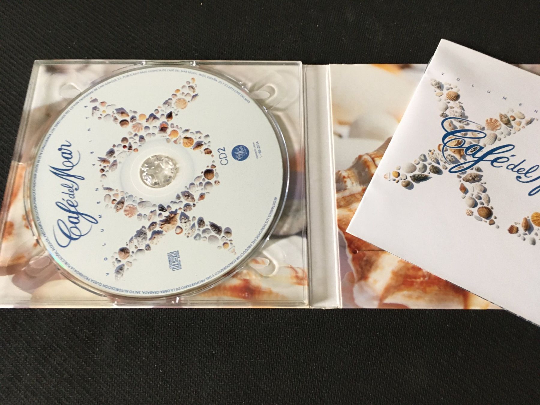CDs: Café del Mar - XX Volumen Veinte -CD- 2cd Digipak – Gebraucht aus St.Gallen von MedienJoe 1