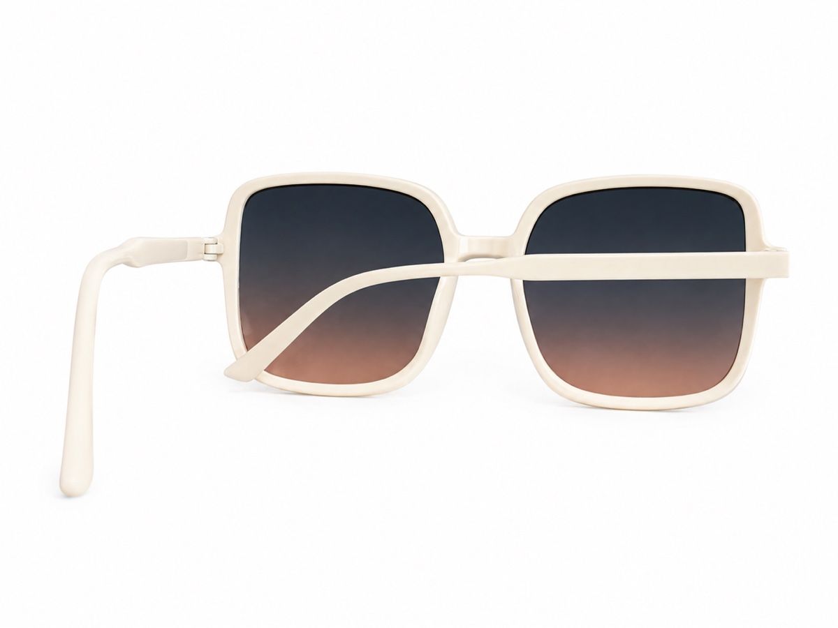 Lunettes & Verres: Sonnenbrille Damengrösse Oversize hellbeige – D'occasion à Aarberg par LovelyThings_ 2
