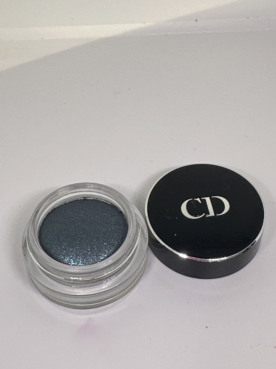 Dior Make-up: Fard à paupières Dior bleu acier neuf – Neu (gemäss Beschreibung) aus Pully von Natala