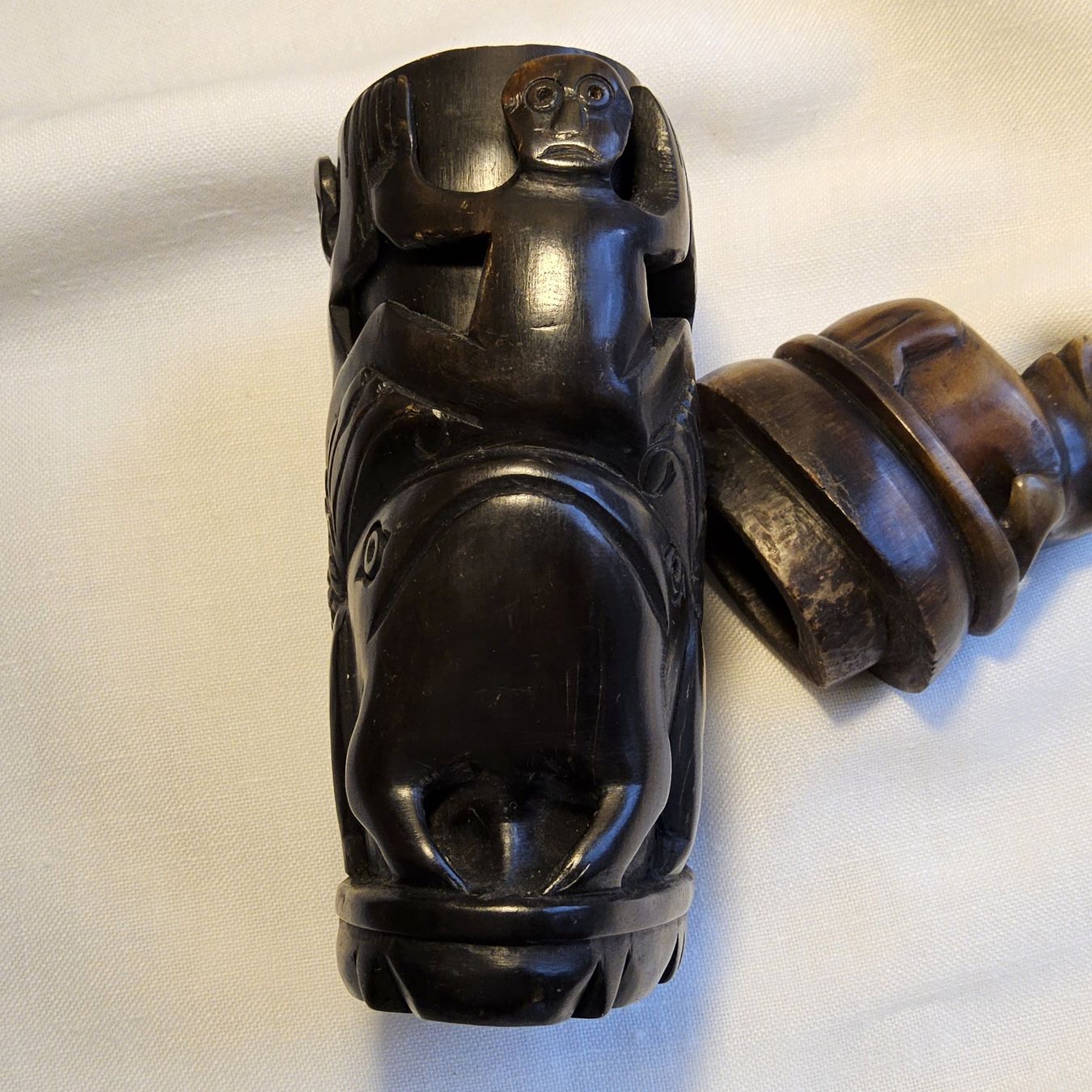 Statuette: Alte Ochsenhorn Schnitzerei, Asien – Usato da Zürich venduto da helsan 4