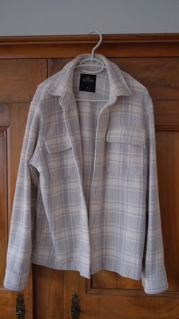 Hollister Strickjacke Gr. M wie neu