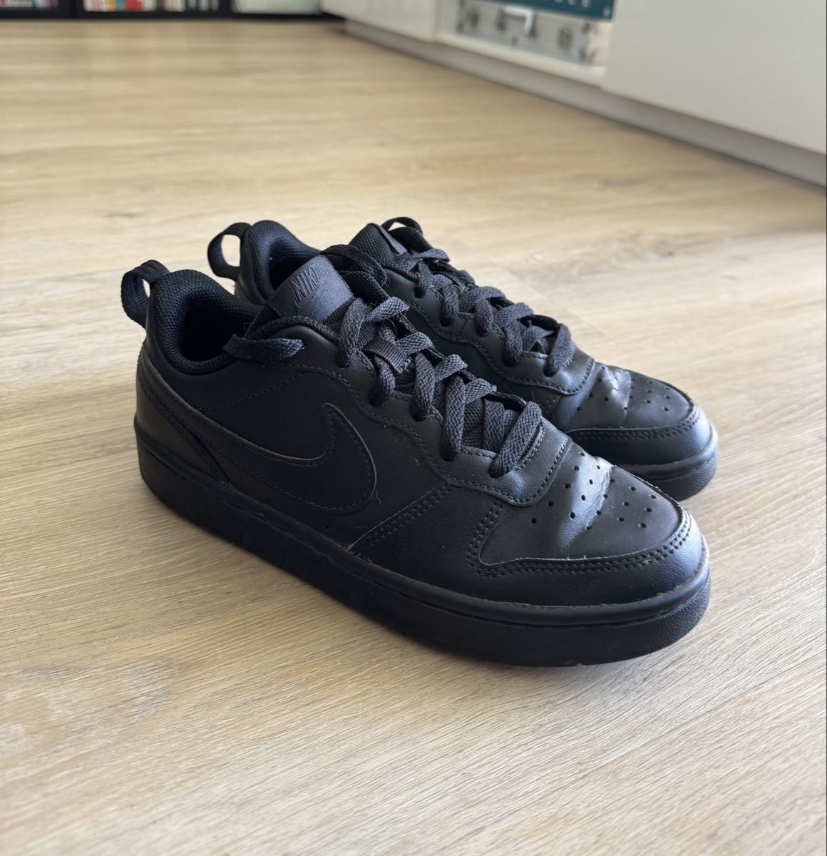 Nike Herrenschuhe: NIKE pointure 38 EUR  – Gebraucht aus Colombier NE von kajo04 1