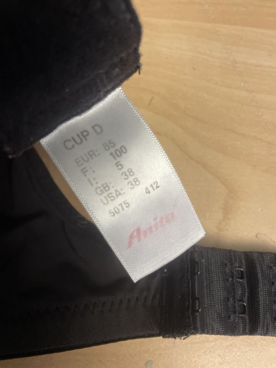 Altra biancheria intima: 2 Schwarze Anita Still BHs, Grösse 85D – Usato da Obergerlafingen venduto da cabo4 1
