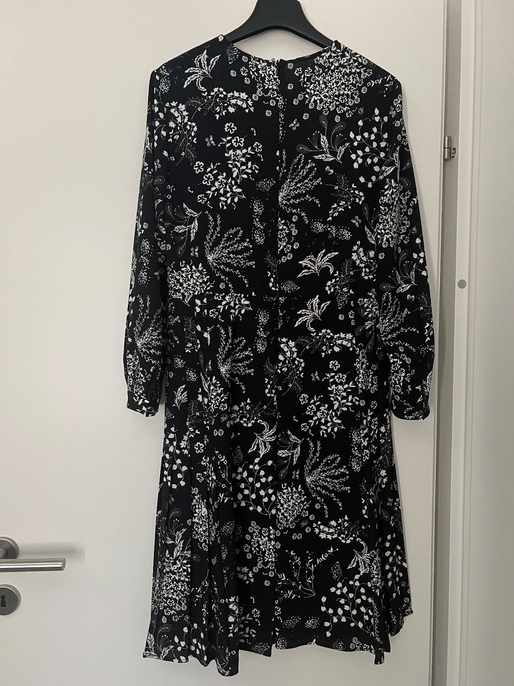 Max Mara Vestiti: Max Mara Studio Kleid Gr. 38 neuwertig – Usato da Ronco sopra Ascona venduto da heisenberg02 1