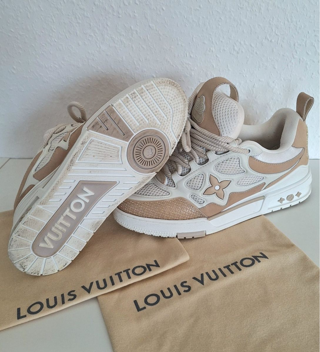Louis Vuitton Scarpe da uomo: Baskets Louis Vuitton, Modèle LV Trainer, Taille 42 – Usato da Genève venduto da Beduxo 4