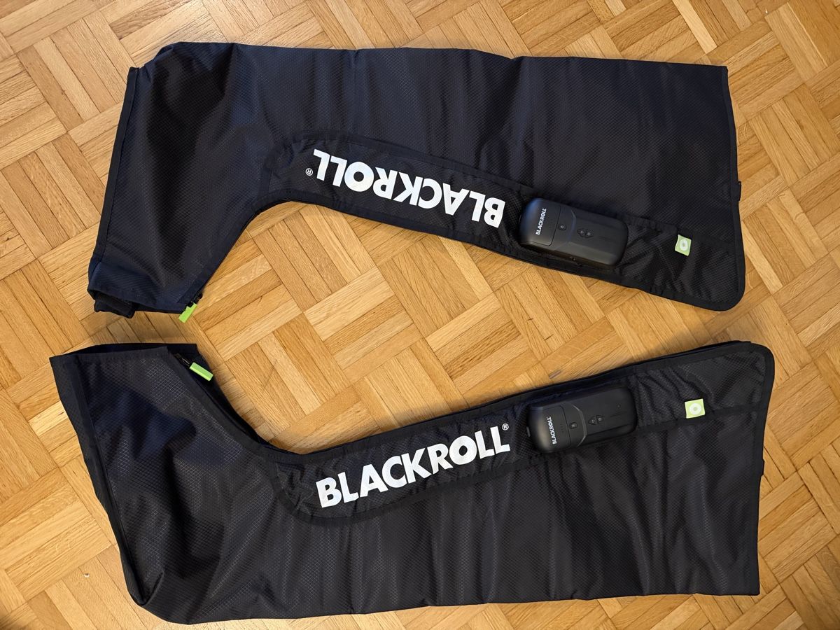 Blackroll Dispositivi per massaggi: BLACKROLL COMPRESSION BOOTS 2.0 Gr. M – Usato da Basel venduto da yfish99 3