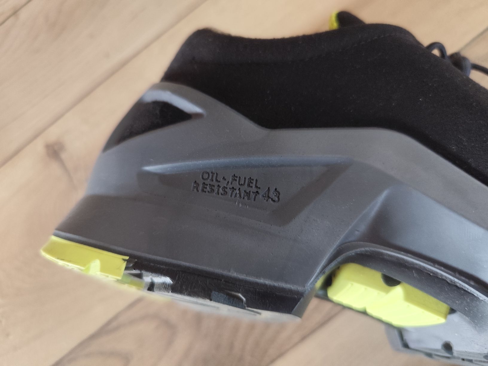 Uvex Herrenschuhe: UVEX Sicherheitsschuhe – Neu (gemäss Beschreibung) aus Hellbühl von 30R_R30 3