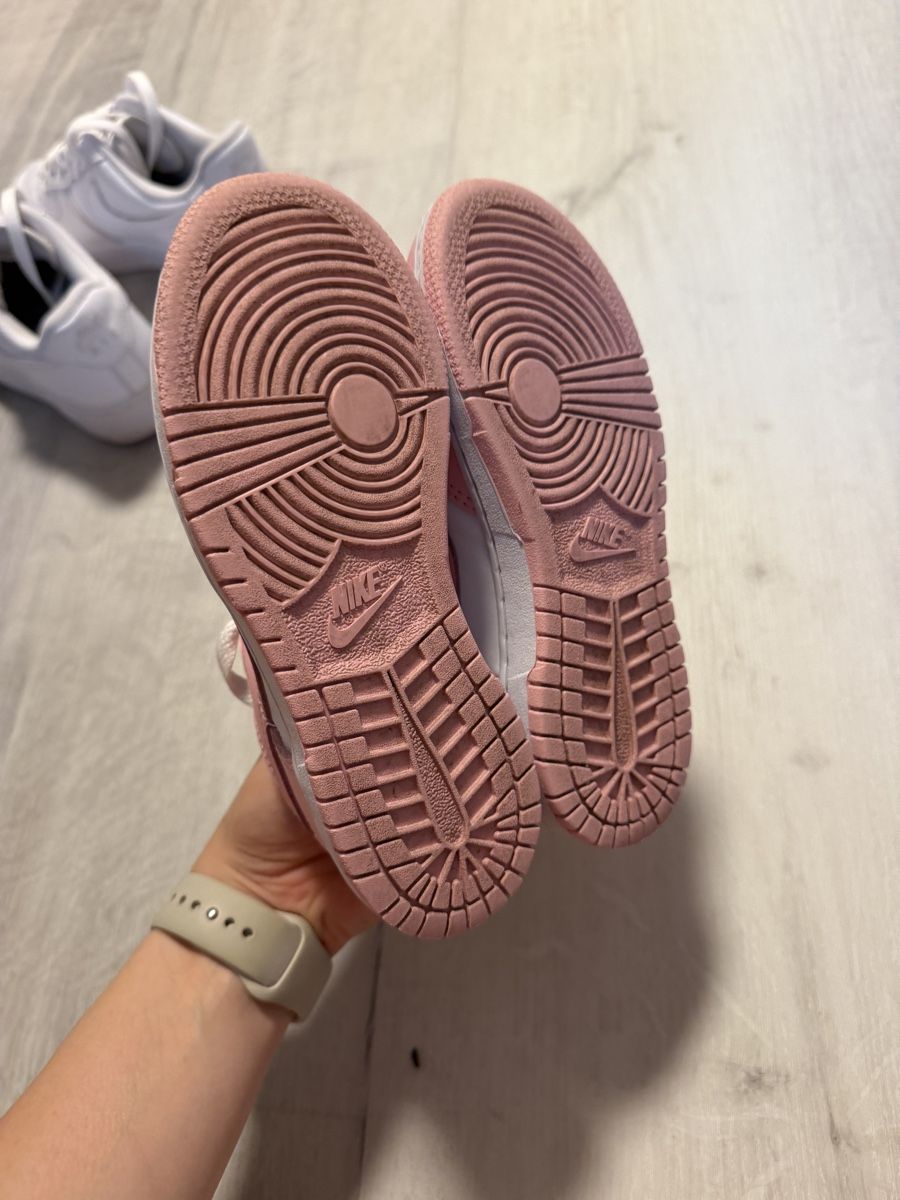 Nike Chaussures filles: Nike Kinderschuh rosa – D'occasion à Scheuren par dijamaNt12 2